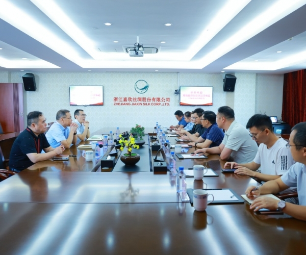 “丝路同源，，AG8亚洲游戏国际集团有约”  河池市宜州招商团走进AG8亚洲游戏国际集团丝绸，，共绘新“丝”路！！